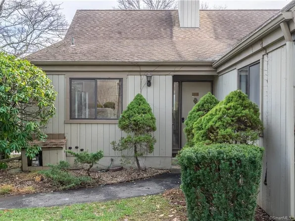 12 Algonquin Lane #B, Stratford, CT 06614