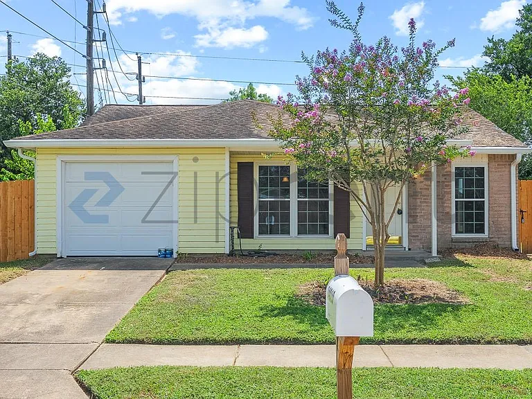 24010 Four Sixes Ln — Photo 2