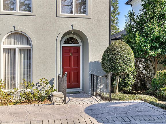 3rd image of 36 Conifer Lane