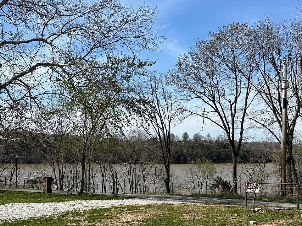 1st image of 20900 N Lakeshore Dr