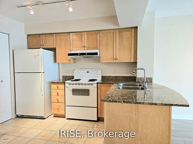323 Richmond St E #611 — Photo 2