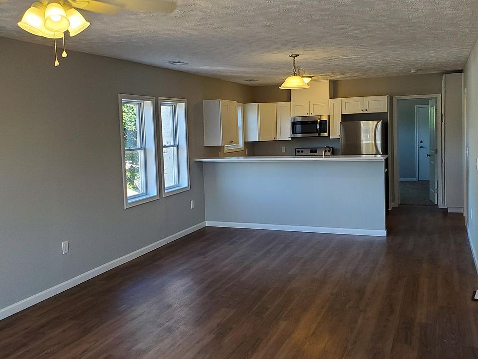 114 W Main St, Dewitt, MI 48820 Zillow