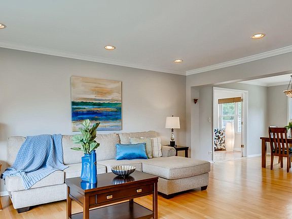 3rd image of 4820 Thornbark Dr