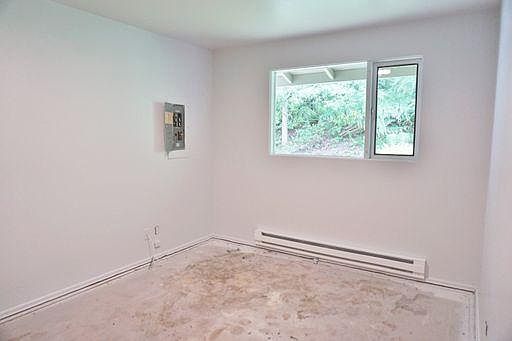 3rd image of 3700 Lake Washington Blvd SE #A
