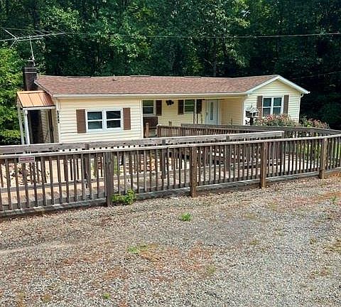 3rd image of 3944 Mount Bethel Church Rd