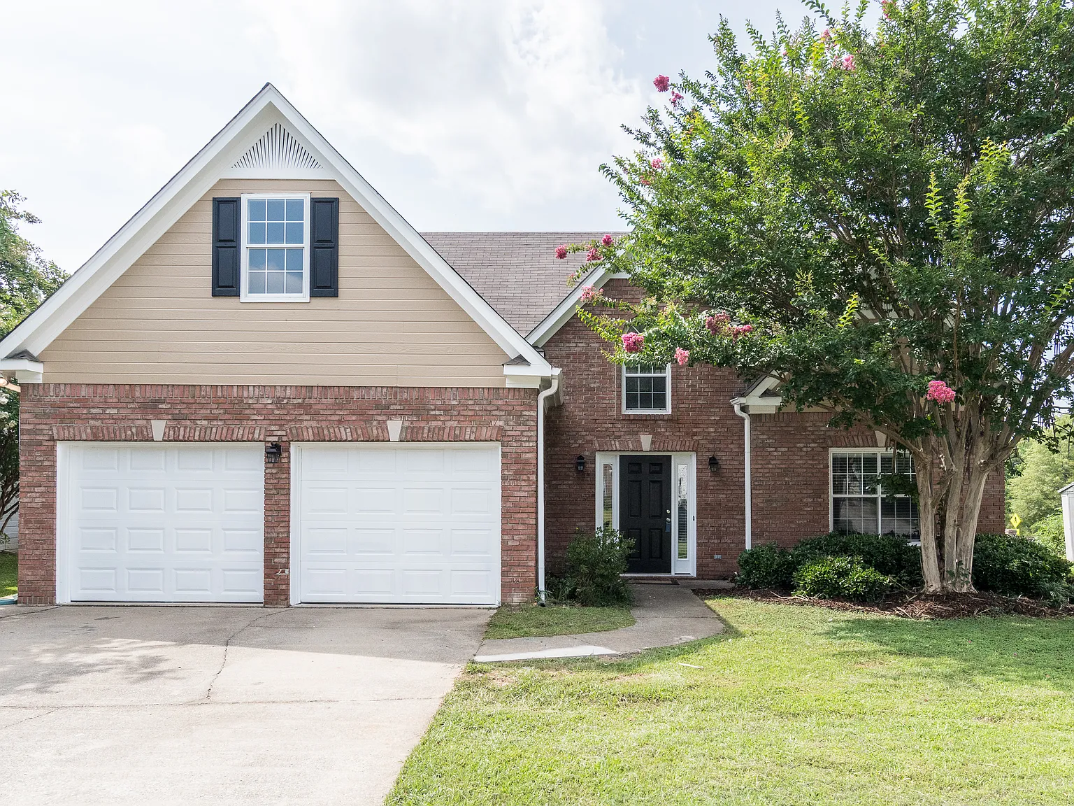 1322 Deer Trail Rd Hoover AL 35226 - 1 — Photo 1