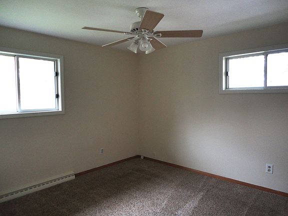 3rd image of 6182 Marion Pl