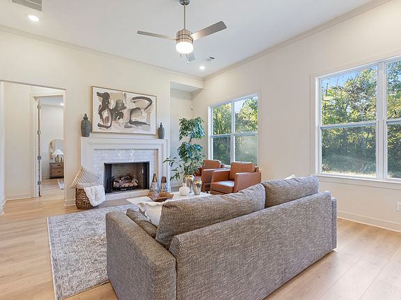 4th image of 5054 Summers Rd