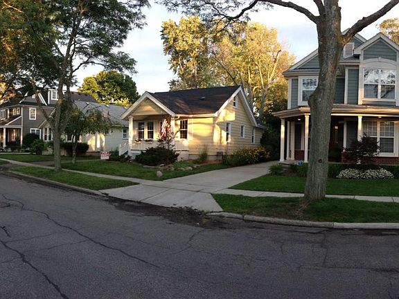 2nd image of 768 Chapin Ave