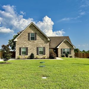 8000 Alameda Dr, Murfreesboro, TN, 37127