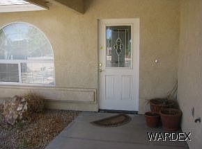 2nd image of 2240 Lucille Ave