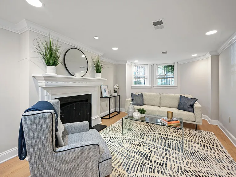 1832 Calvert St NW #1 — Photo 5