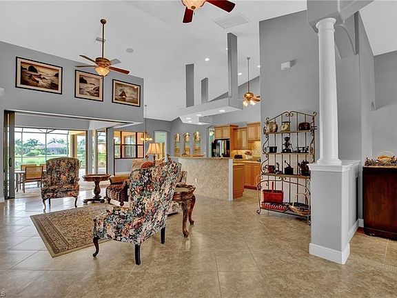 3rd image of 5820 Harbour Cir
