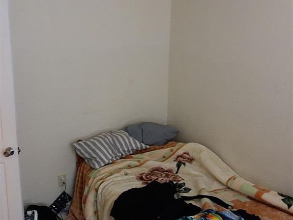 5th image of 2953 12th St