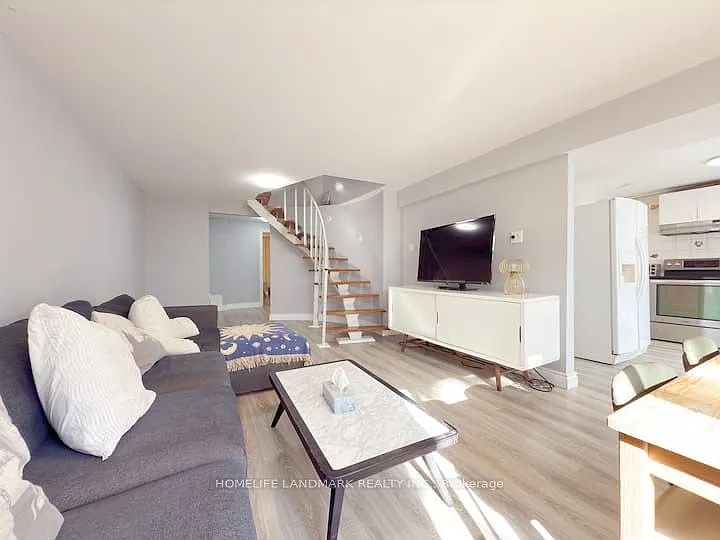 81 United Sq #BASEMENT — Photo 4