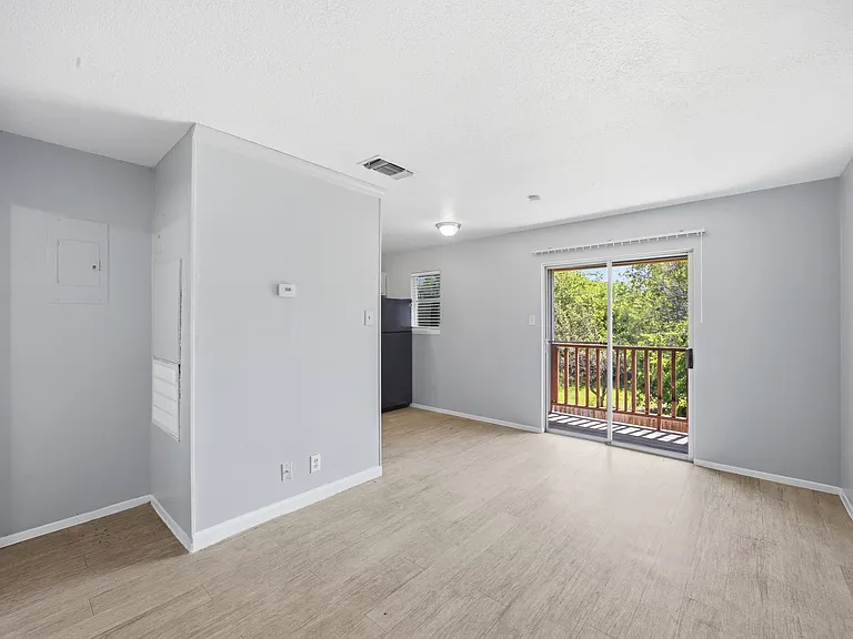 430 Kendalia Ave #0 — Photo 11