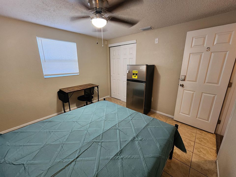 1st image of 3547 Cheswick Dr Room 3