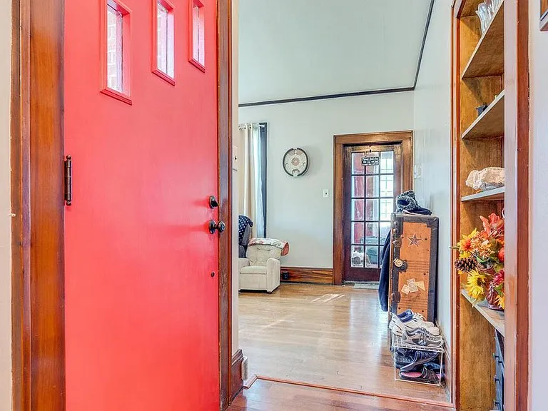 712 Haynes St — Photo 6