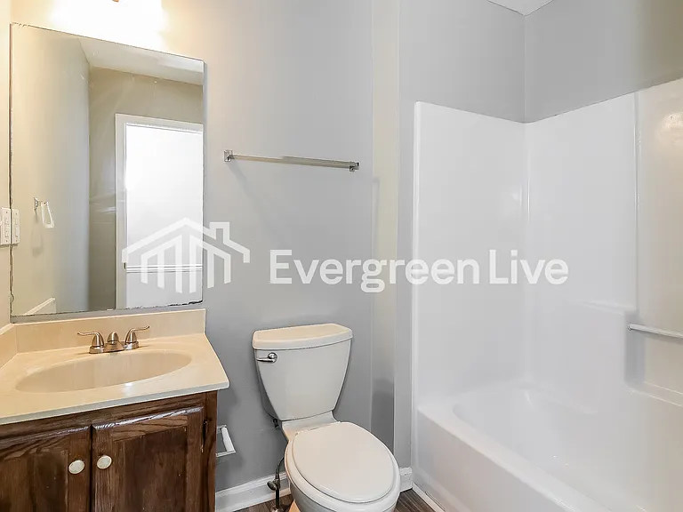 7382 Grovewood Dr — Photo 11