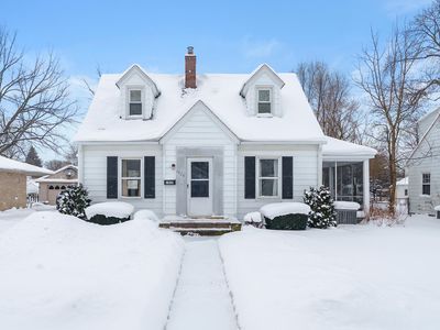 1928 Miles Ave, Kalamazoo, MI, 49001