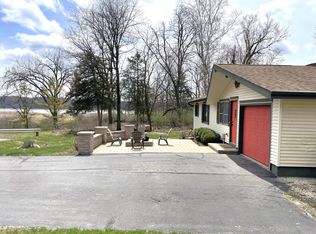 N3329 Grove Rd, Lake Geneva, WI 53147