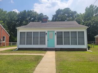 206 Canterbury Rd, Jacksonville, NC 28540