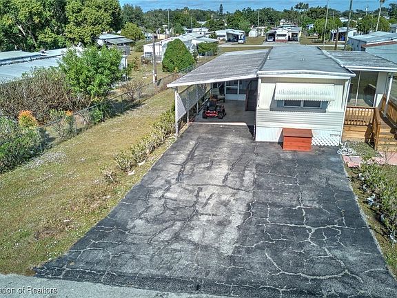 3rd image of 1210 Head St