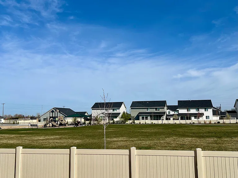 7050 W Grand Rapids Dr — Photo 3