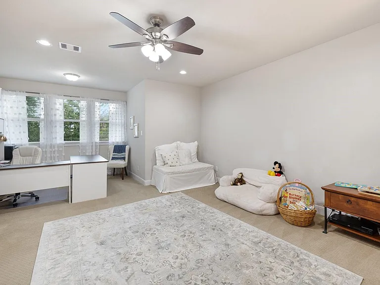 19 Cohasset Pl — Photo 38
