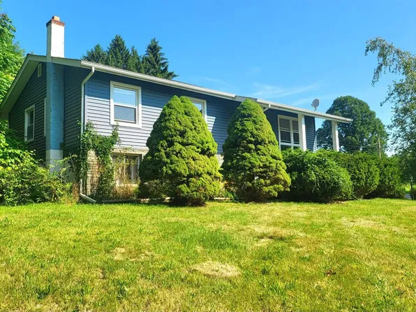 108 E COOKINGHAM Drive, Staatsburg, NY 12580