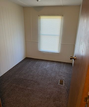 3rd image of 308 Becky Ln