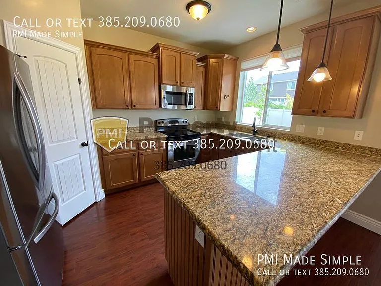 1376 S 740th St E — Photo 4