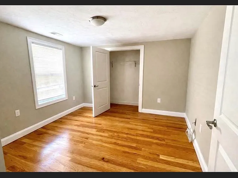 22 Tracey St — Photo 1