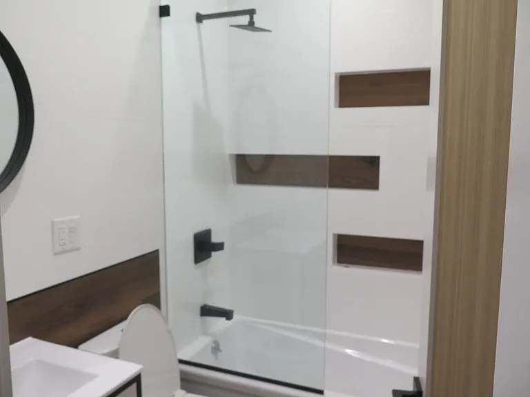 860 Hancock St #2R — Photo 8