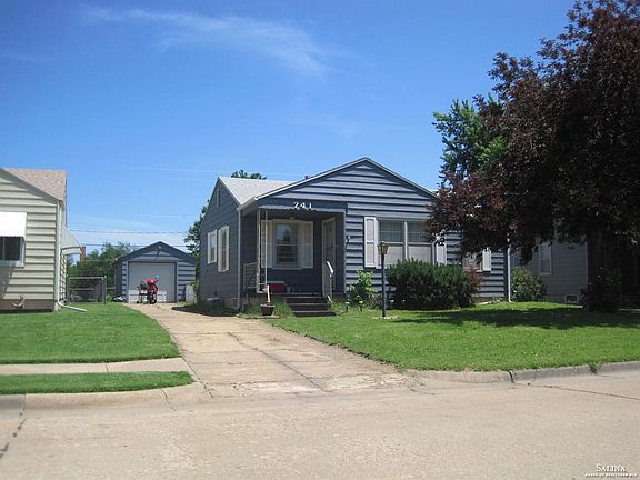 2nd image of 741 Wood Ave