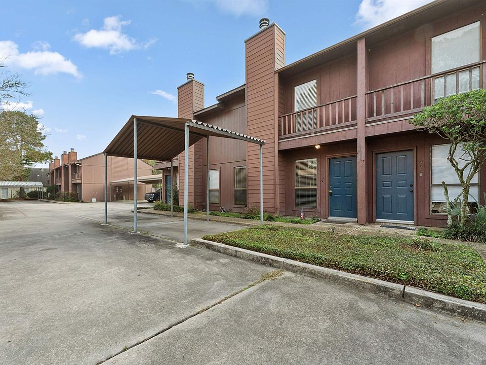 1st image of 958 Ridgepoint Ct #1