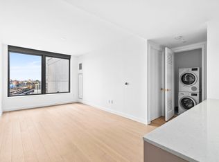 3 Court Sq #1207, Long Island City, NY 11101