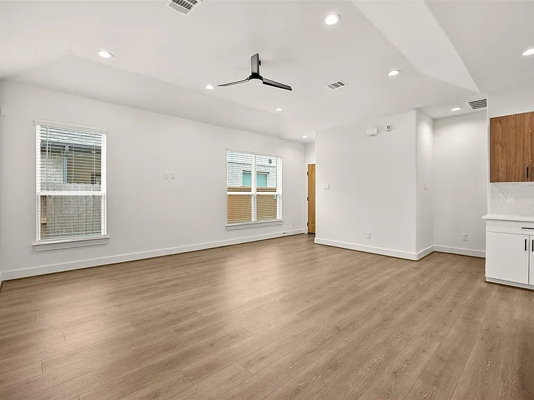2710 Bronze Vista Dr — Photo 12