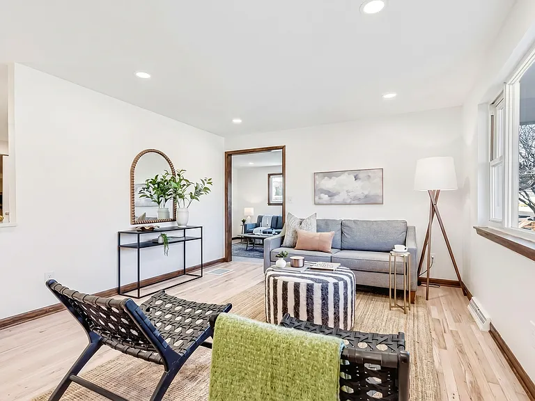 4264 W Radcliff Ave — Photo 33