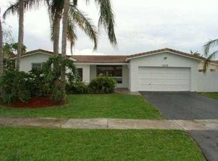 10376 NW 4th St, Plantation, FL 33324