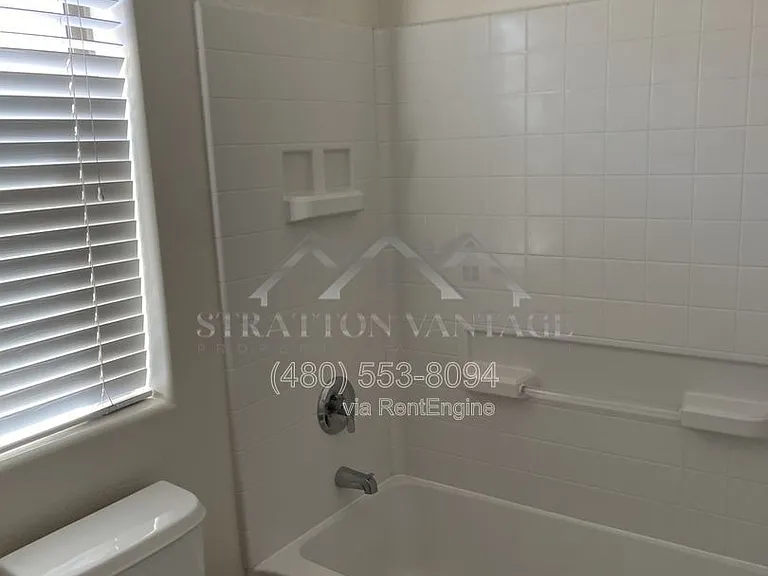 1327 E Weatherby Way — Photo 6