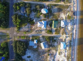 3 Tarpon St, Panacea, FL 32346