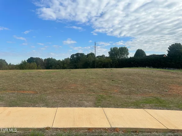 74 Glaze Farm Way, Johnson City, TN 37601
