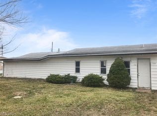 315 6th Ave NW, Beach City, OH 44608