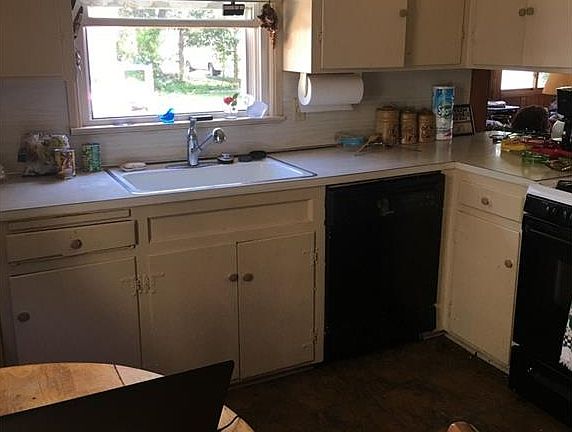 5th image of 16502 Glenridge Ave