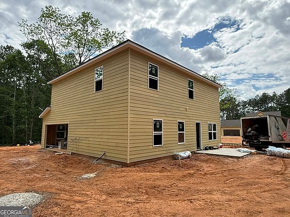3rd image of 383 Laney Rd