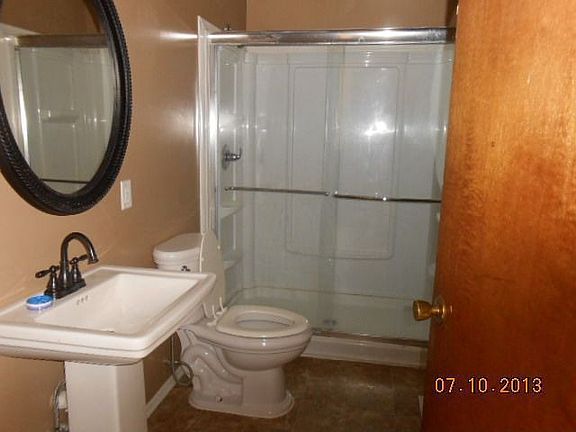 4th image of 540 Uncapher Ave