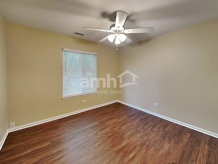 609 Red Barn Trl — Photo 20