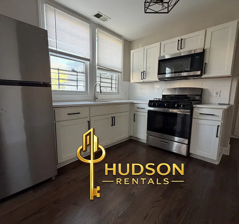 52 Greenville Ave #1F