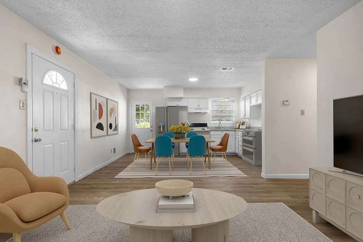 Building Photo - 327 Fouts